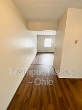 718 W Light St in Urbana, OH - Building Photo - Building Photo