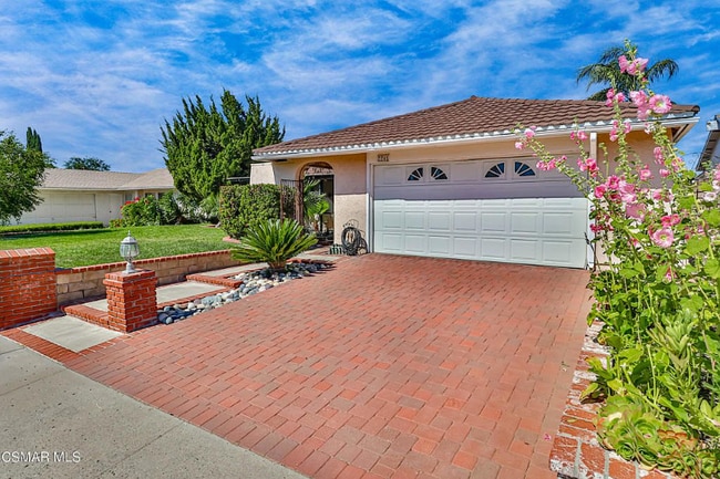 2245 Parker Ct in Simi Valley, CA - Building Photo - Building Photo