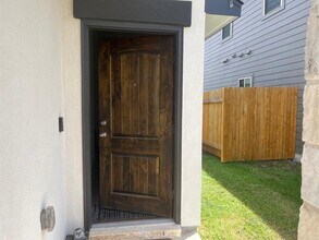 153 Woods Edge Ln in Andice, TX - Building Photo - Building Photo