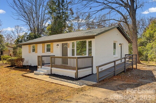 357 Barnes St in Rock Hill, SC - Building Photo - Building Photo