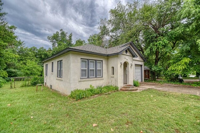 712 S Pickard Ave in Norman, OK - Building Photo - Building Photo