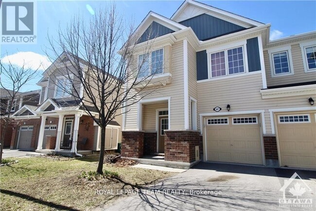 507 Foxlight Cir in Ottawa, ON - Building Photo - Building Photo