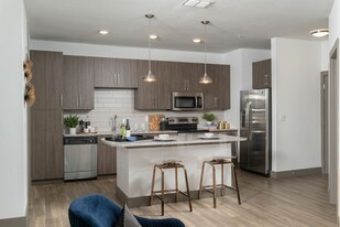 Canterbury Circle Apartments