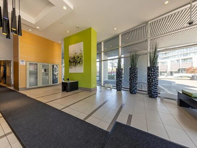 13618 100 Av in Surrey, BC - Building Photo - Building Photo