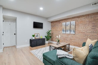 1255 Raum St NE in Washington, DC - Foto de edificio - Building Photo