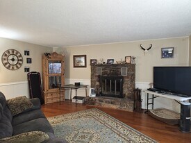 25 Wapiti Dr in Jackson, WY - Building Photo