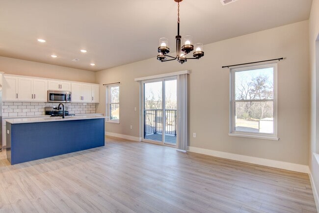 2512 Otter Creek Trail in Altoona, WI - Building Photo - Building Photo