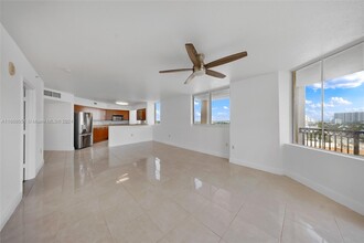 2011 N Ocean Blvd in Fort Lauderdale, FL - Building Photo - Building Photo