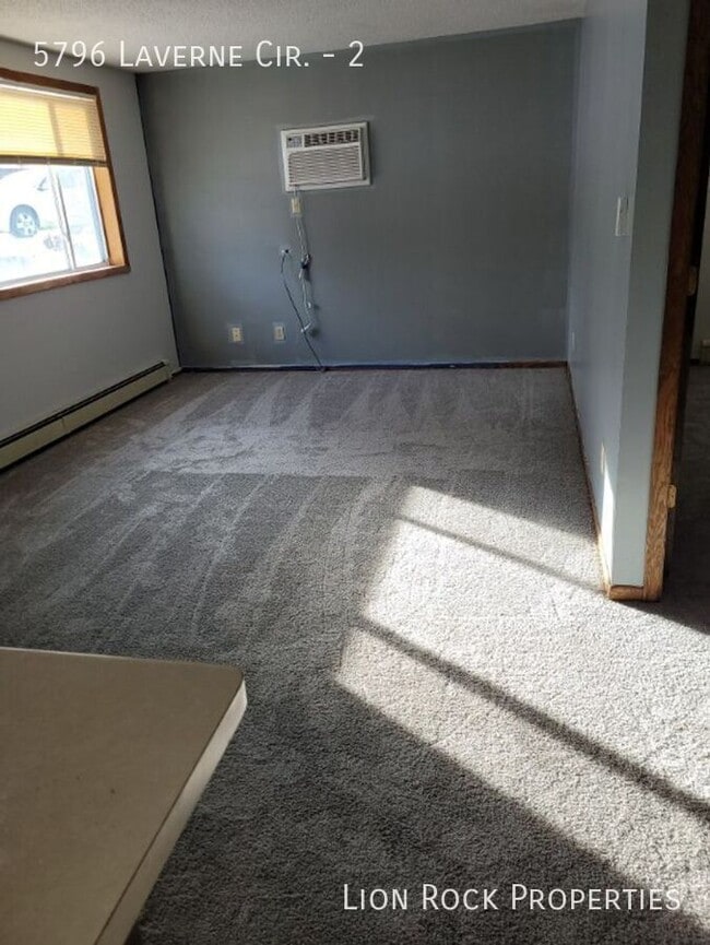 5796 Laverne Cir N in Baxter, MN - Building Photo - Building Photo