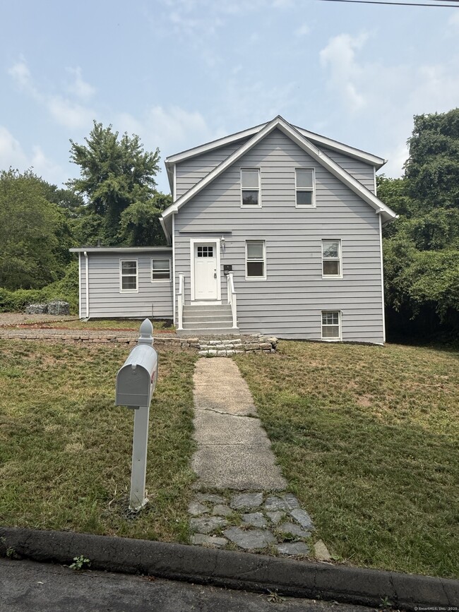 30 Olds St in Hamden, CT - Building Photo - Building Photo