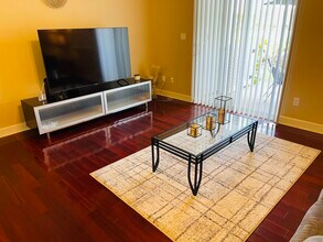 92-1498 Aliinui Dr in Kapolei, HI - Foto de edificio - Building Photo