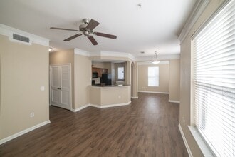The Fenwick Apartment Homes in Humble, TX - Building Photo - Interior Photo