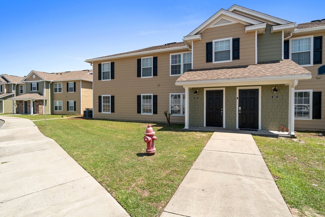 801 Cape Cod Dr, Unit 801 in Panama City Beach, FL - Building Photo