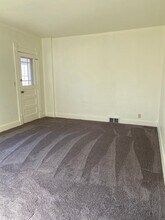 1347 Center Ave in Janesville, WI - Building Photo - Building Photo