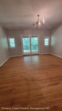 315-315 Broadleaf Ln photo'