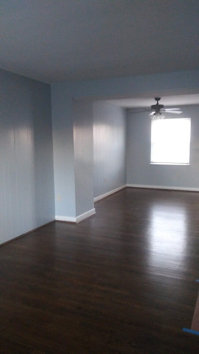 property at 706 Seawall Rd
