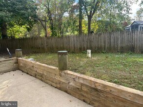 2005 Shore Dr in Edgewater, MD - Building Photo - Building Photo