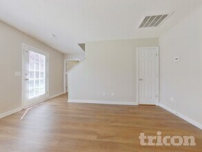 2048 Lake Carolina Dr in Columbia, SC - Building Photo - Building Photo