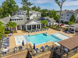 Blue Water at Bolton's Landing in Charleston, SC - Building Photo