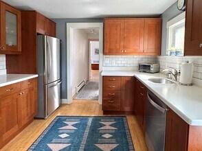 4 Clifton St in Somerville, MA - Building Photo - Building Photo