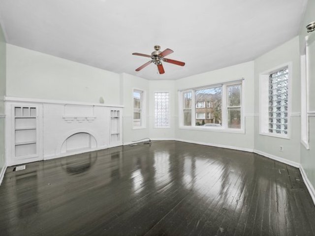 8352 S Peoria St, Unit 8352 S Peoria in Chicago, IL - Building Photo - Building Photo