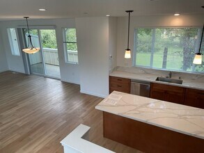 2020 Elson Way in Santa Rosa, CA - Building Photo - Building Photo