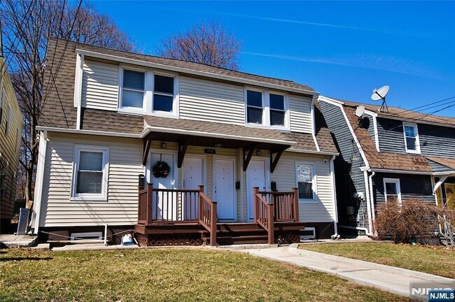 116 Maple Ave, Unit 4 in Montclair, NJ - Building Photo - Building Photo