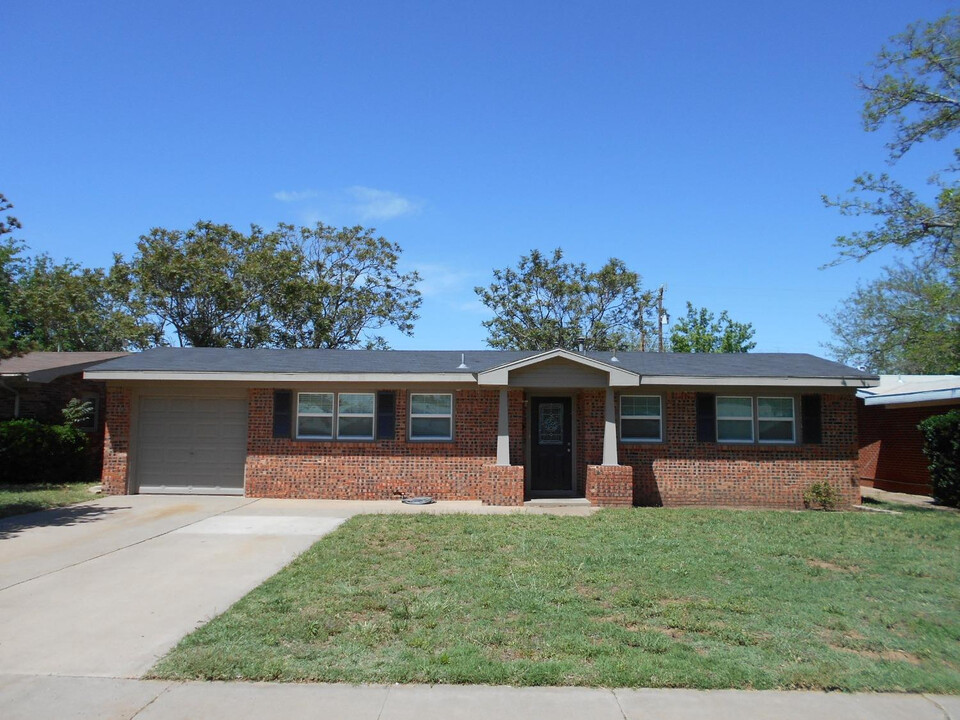 4816 45th St in Lubbock, TX - Building Photo