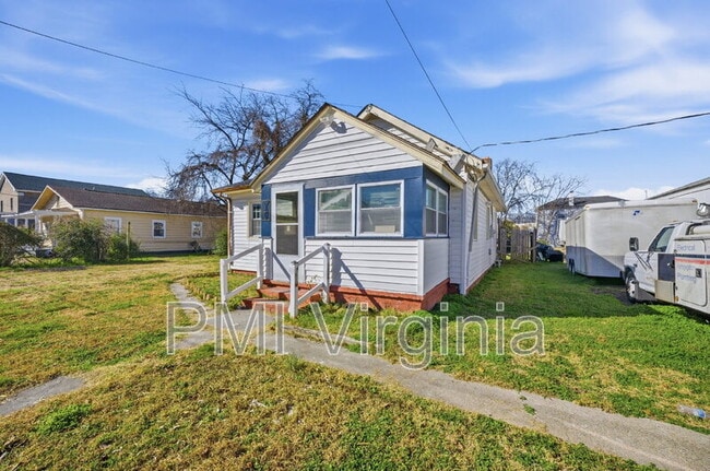 402 Heffelfinger St in Hampton, VA - Building Photo - Building Photo