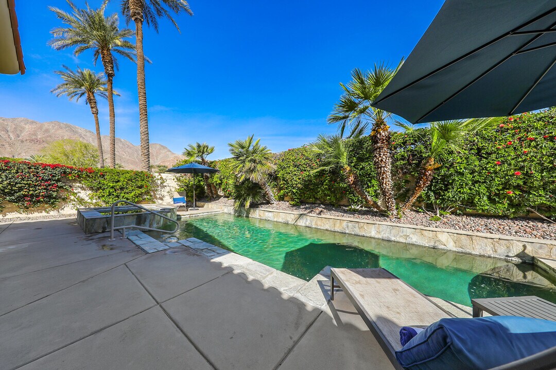 77810 Laredo Ct in La Quinta, CA - Building Photo