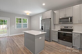 6231 Rockwell Blvd in Charlotte, NC - Building Photo - Building Photo