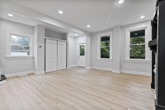 392 Calderwood Ave in Pittsburgh, PA - Building Photo - Building Photo