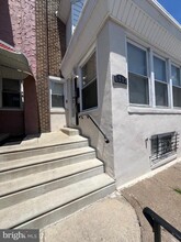 6713 Guyer Ave in Philadelphia, PA - Foto de edificio - Building Photo