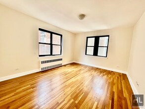 EAST 67 STREET, Unit 5A in New York, NY - Building Photo - Building Photo