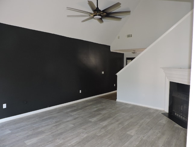 7730 Hunters Green Cir N