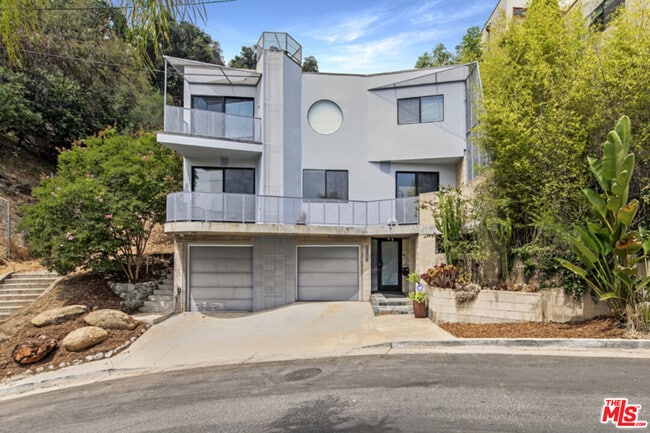 property at 2216 Bancroft Ave