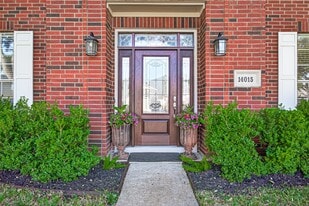 14015 Wheatbridge Dr in Houston, TX - Building Photo