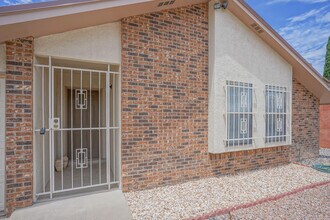 5609 Wingate Ave NW in Albuquerque, NM - Building Photo - Building Photo