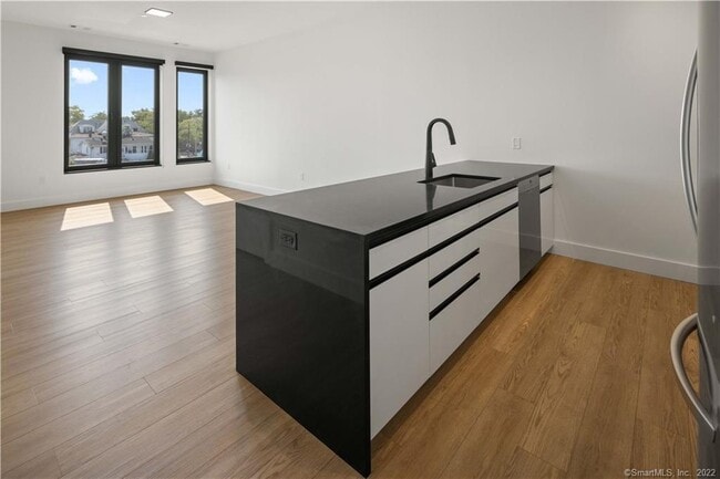 property at 78 Unquowa Pl