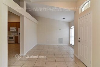 1978 SW Monterrey Ln in Port St. Lucie, FL - Foto de edificio - Building Photo
