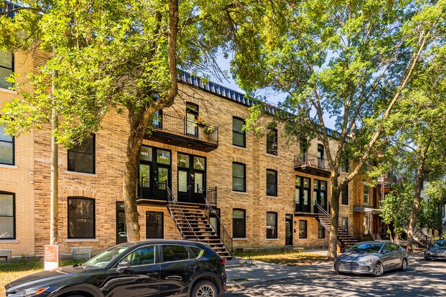 4550-4572 De L'esplanade Ave