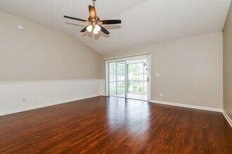9117 Prosperity Lake Dr in Jacksonville, FL - Building Photo - Building Photo