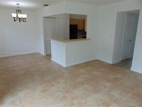 1854 SW 81st Ln in Davie, FL - Building Photo - Building Photo