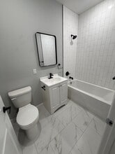 456 Ellison St, Unit 102 in Paterson, NJ - Foto de edificio - Building Photo