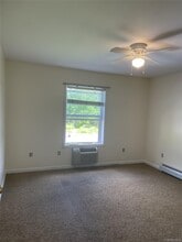 696 South St in Highland, NY - Building Photo - Building Photo