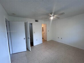 10581 SW 155th Ct in Miami, FL - Building Photo - Building Photo