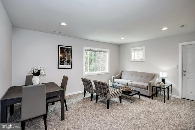 property at 319 Burns St SE