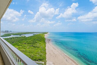 5540 N Ocean Dr in West Palm Beach, FL - Building Photo - Building Photo