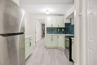 3217 W Montgomery Ave-Unit -Garden Apartment in Philadelphia, PA - Foto de edificio - Building Photo