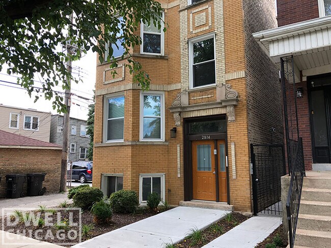 2914 N Troy St in Chicago, IL - Building Photo - Building Photo